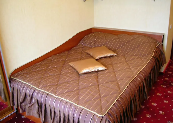 Zolotoie Runo Hotel *